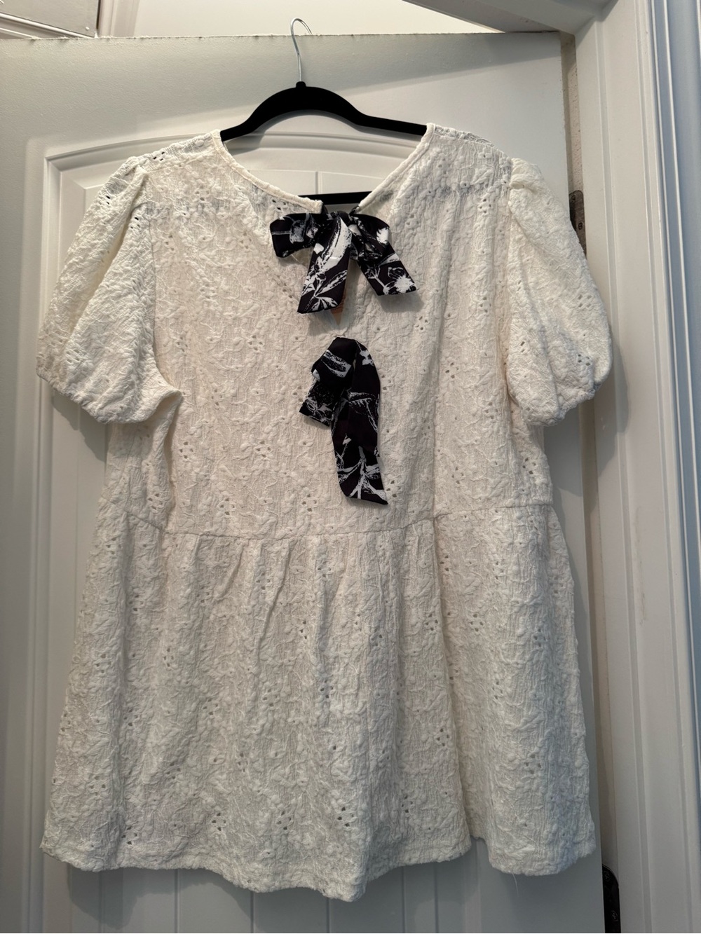 BloomChic Ivory Eyelet V‑Neck Babydoll Top - Picture 2 of 7